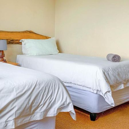 Wits End Mountain Resort Champagne Valley Экстерьер фото