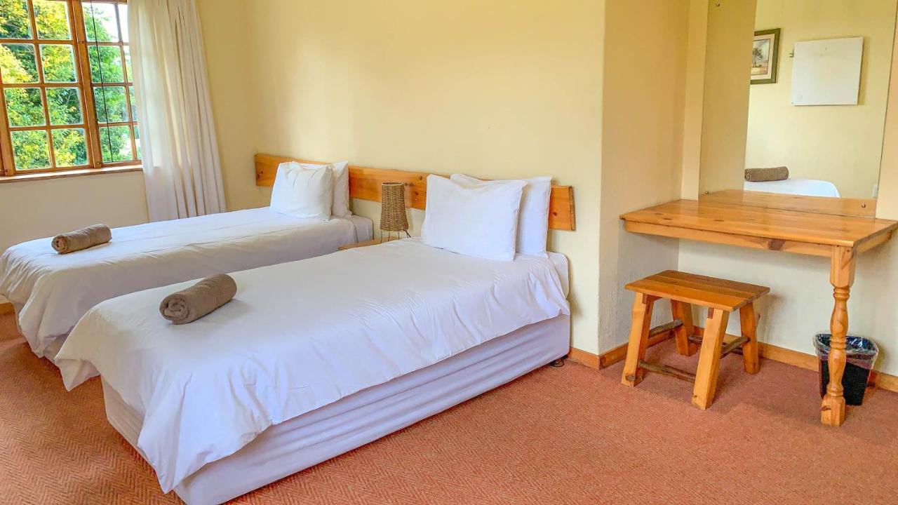Wits End Mountain Resort Champagne Valley Экстерьер фото