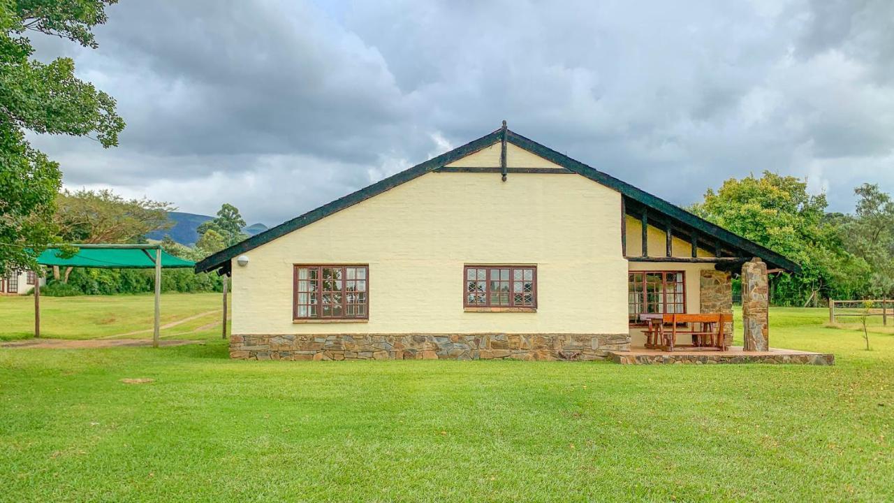 Wits End Mountain Resort Champagne Valley Экстерьер фото