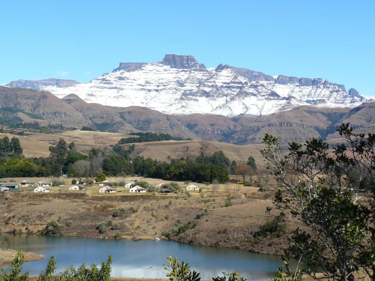 Wits End Mountain Resort Champagne Valley Экстерьер фото