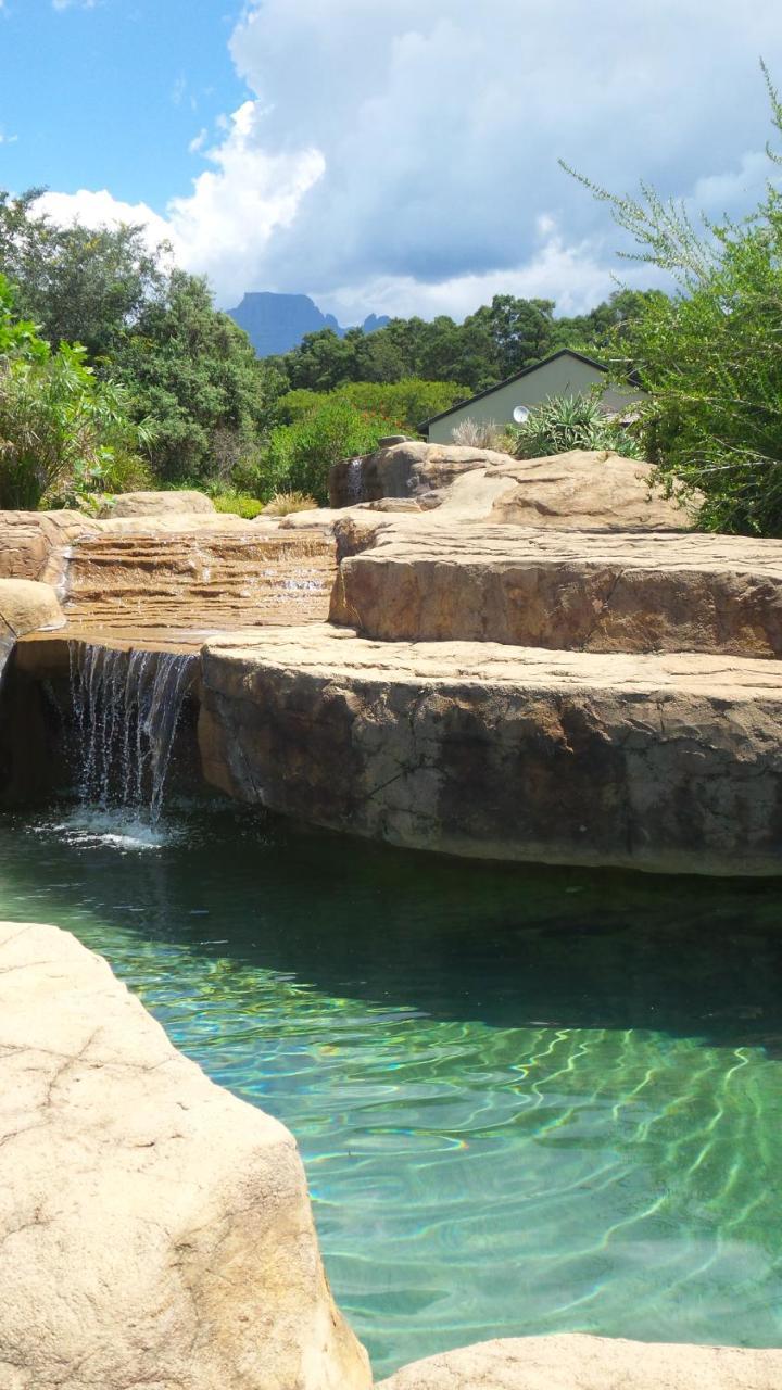 Wits End Mountain Resort Champagne Valley Экстерьер фото