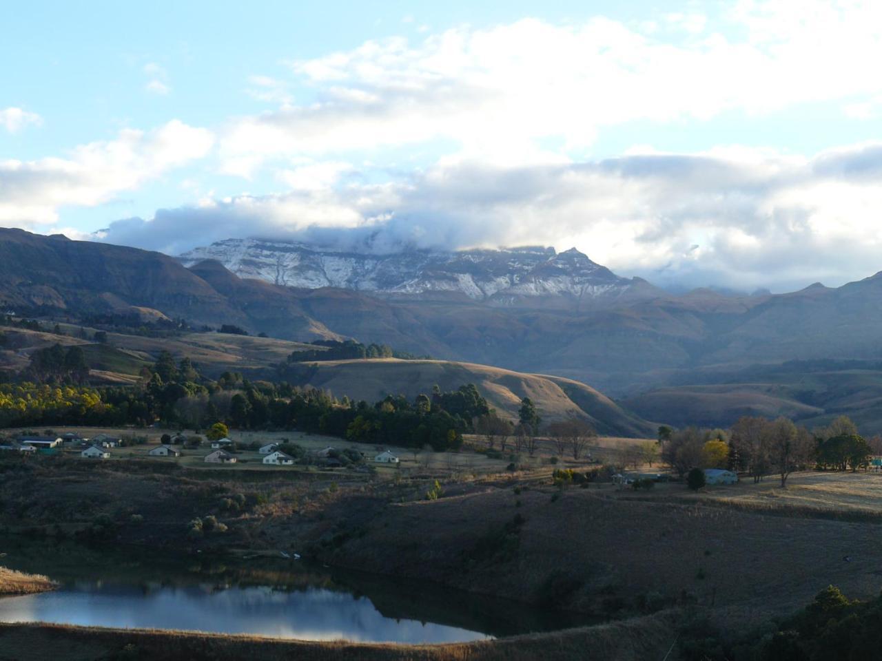 Wits End Mountain Resort Champagne Valley Экстерьер фото